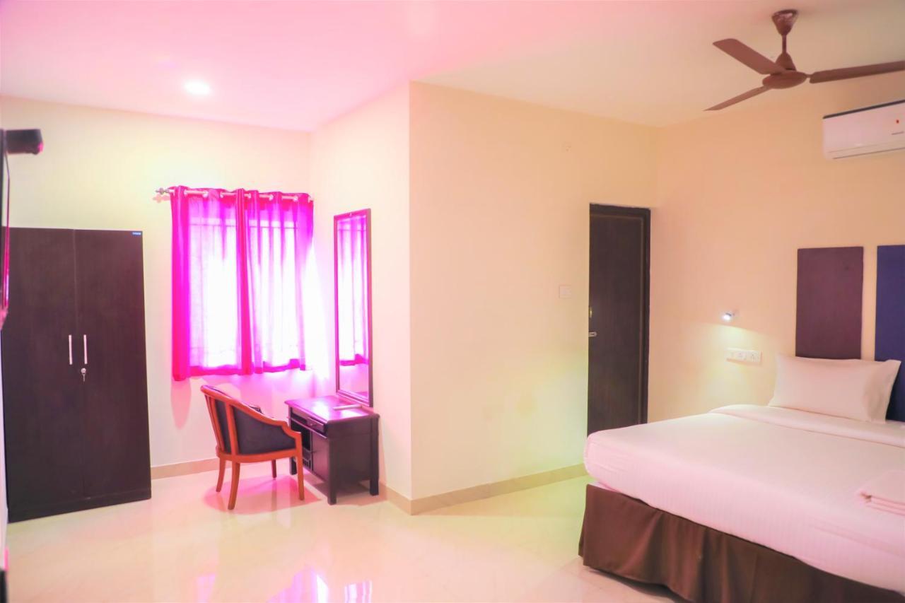 Hotel Stay Inn Коимбаторе Екстериор снимка